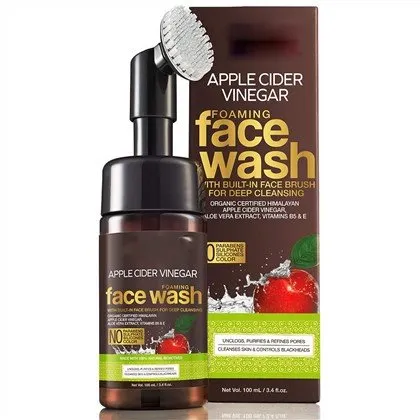 Głębokie mycie do twarzy z piany oczyszczającej